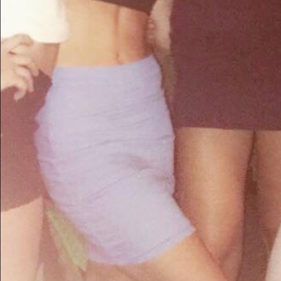 Blue denim skirt - Picture 3 of 4